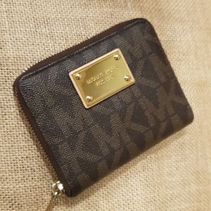 Small Michael Kors Wallet